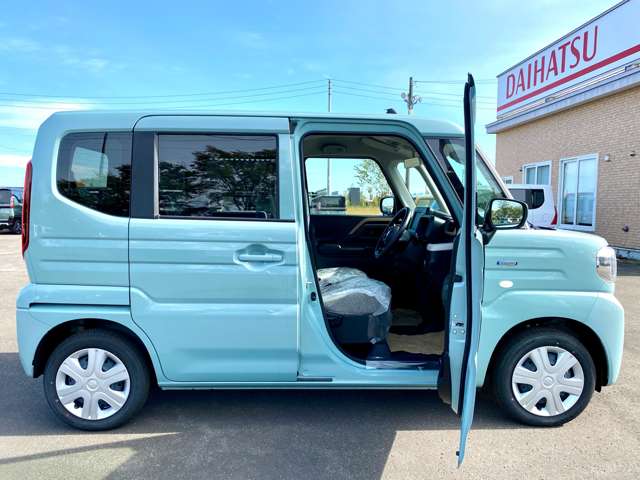 スズキ スペーシア ６６０ ハイブリッド Ｇ ４ＷＤ R6年 (北海道) 99