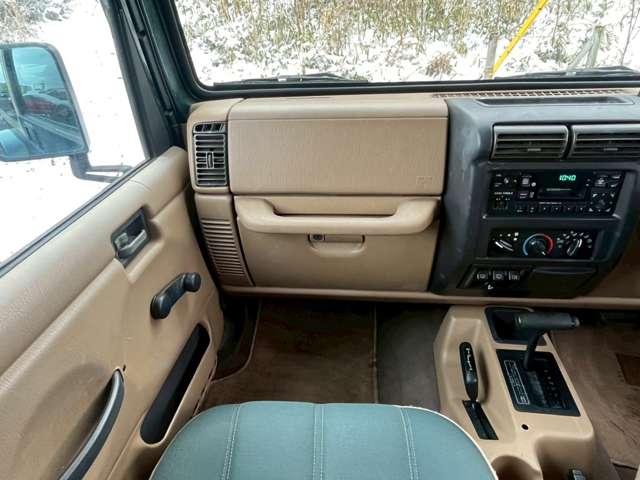 ジープ ラングラー サハラ ハードトップ ４ＷＤ H11年 (関東) 99