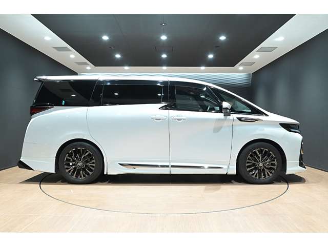 トヨタ ヴェルファイア　ハイブリッド ハイブリッド ２．５ Ｚプレミア R5年 (関東) 99