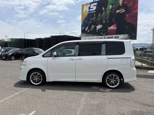 トヨタ ヴォクシー ２．０ ＺＳ 煌ＩＩ H23年 (近畿) 99