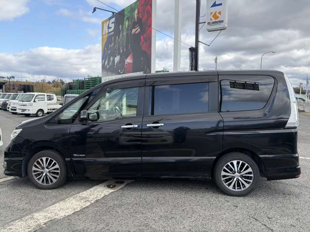 日産 セレナ ２．０ ハイウェイスター Ｖセレクション＋ＳＡＦＥＴＹ Ｓ－ＨＹＢＲＩＤ H27年 (近畿) 99