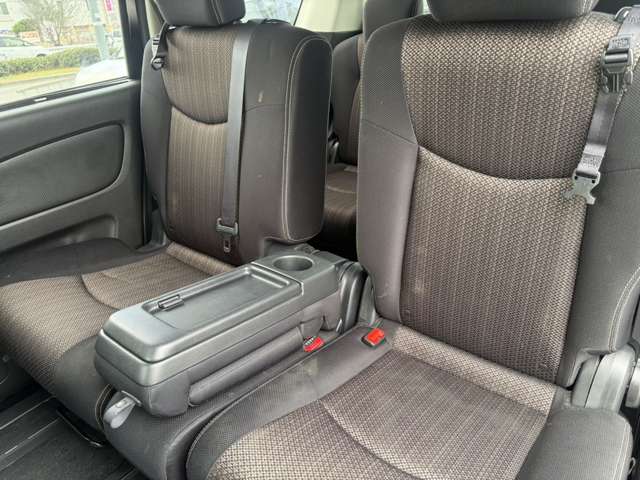 日産 セレナ ２．０ ハイウェイスター Ｖセレクション＋ＳＡＦＥＴＹ Ｓ－ＨＹＢＲＩＤ H27年 (近畿) 99