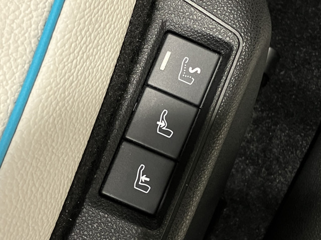 フィアット ６００ｅ ラ プリマ ホワイト パッケージ R7年 (近畿) 99