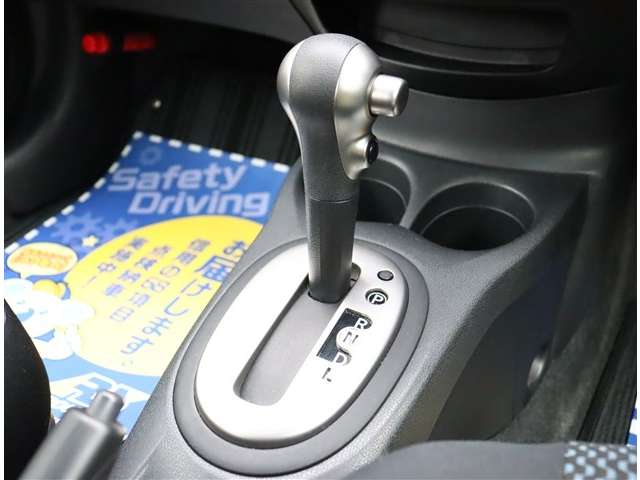 日産 ノート １．２ Ｘ ＤＩＧ－Ｓ H28年 (関東) 99