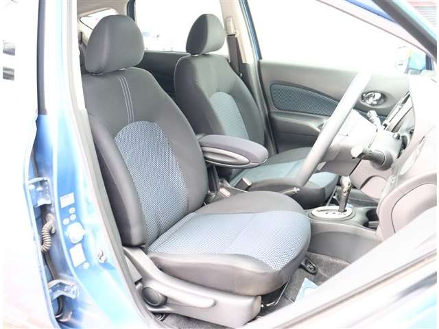 日産 ノート １．２ Ｘ ＤＩＧ－Ｓ H28年 (関東) 99