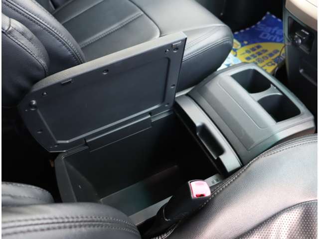 トヨタ ヴェルファイア ２．４Ｚ　ゴールデンアイズ H25年 (関東) 99