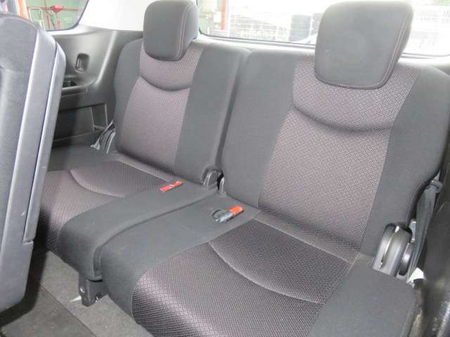 日産 セレナ ２．０ ハイウェイスター Ｖセレクション H23年 (東海) 99