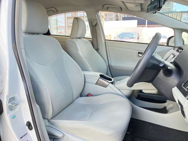 トヨタ プリウス １．８ Ｓ H27年 (東海) 99