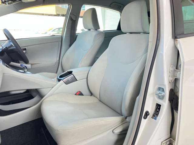 トヨタ プリウス １．８ Ｓ H27年 (東海) 99