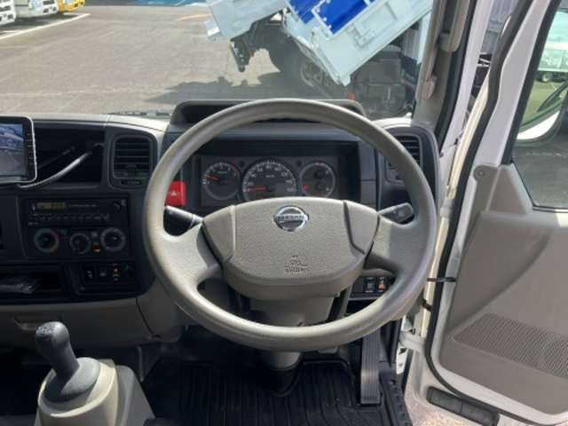日産 アトラス ３．０ＤＴ H25年 (東海) 99