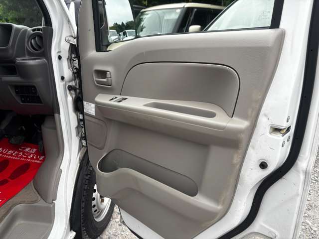 スズキ エブリイ ６６０ ＰＣ ハイルーフ ５ＡＧＳ車 ４ＷＤ H27年 (関東) 99