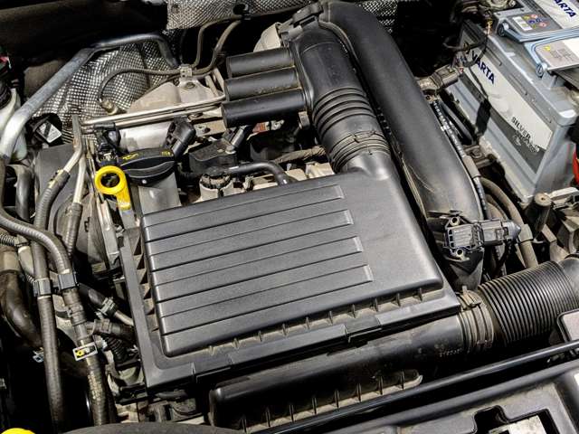 フォルクスワーゲン ザ　ビートル Ｒライン　マイスター R1年 (関東) 99