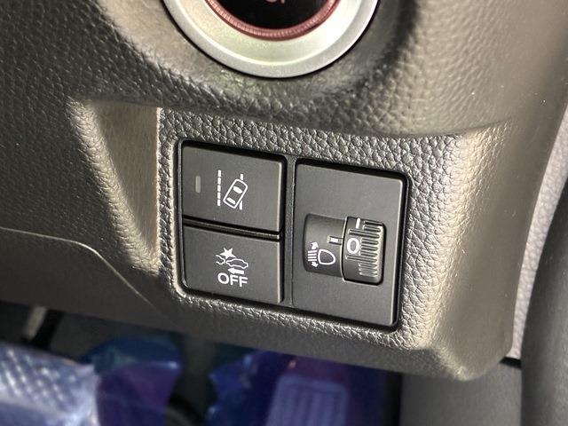 ホンダ Ｎ　ＢＯＸ カスタム ６６０ Ｌ ターボ R4年 (中国) 99