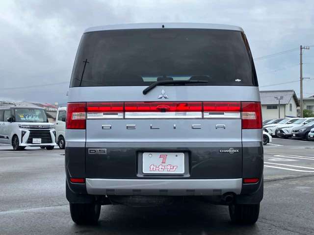 三菱 デリカ　Ｄ：５ ２．４ シャモニー ４ＷＤ H21年 (四国) 99