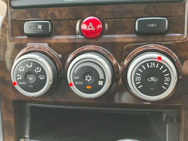 三菱 デリカ　Ｄ：５ ２．４ シャモニー ４ＷＤ H21年 (四国) 99