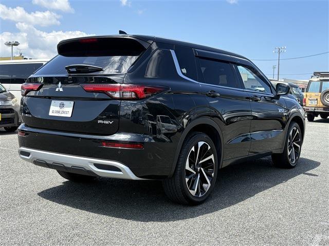 三菱 アウトランダーＰＨＥＶ ＰＨＥＶ ２．４ Ｐ ４ＷＤ R5年 (九州・沖縄) 99