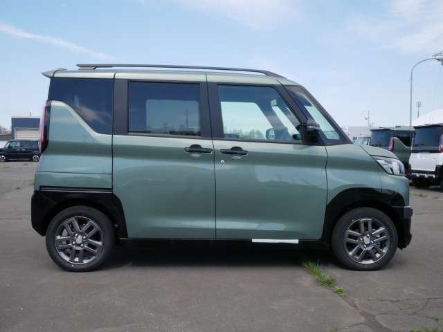 三菱 デリカ　ミニ ６６０ Ｇ プレミアム リミテッド エディション ４ＷＤ R7年 (北海道) 99