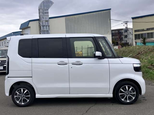 ホンダ Ｎ　ＢＯＸ カスタム ６６０ ４ＷＤ R6年 (北海道) 99