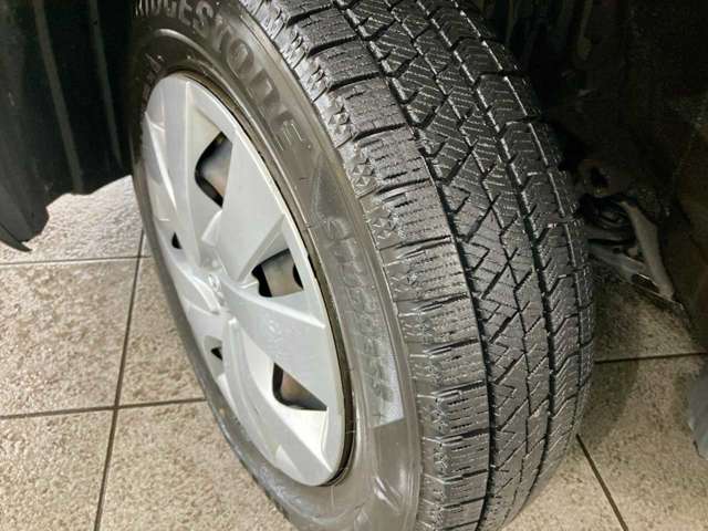 トヨタ ヴィッツ １．３ Ｆ ４ＷＤ H27年 (北海道) 99