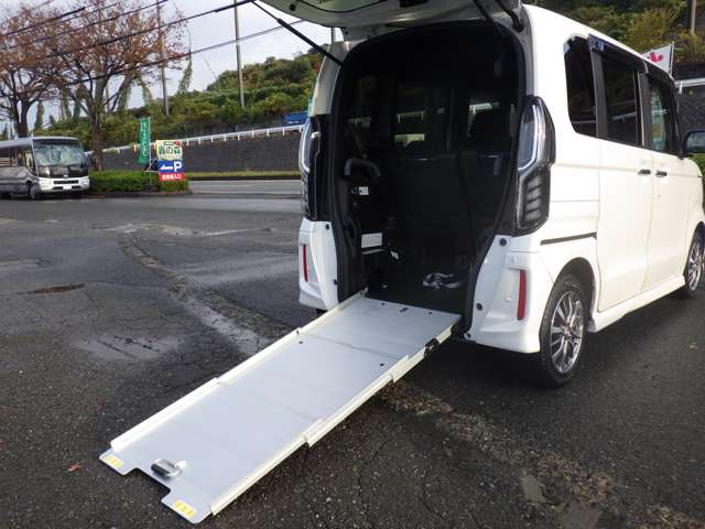 ホンダ Ｎ　ＢＯＸ カスタム ６６０ Ｌ スロープ ４ＷＤ R3年 (九州・沖縄) 99
