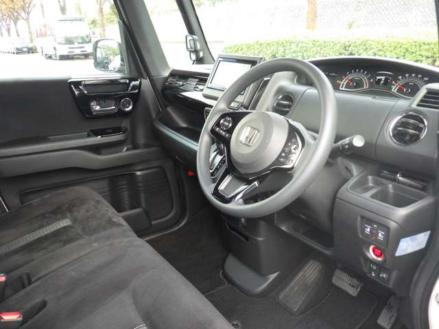 ホンダ Ｎ　ＢＯＸ カスタム ６６０ Ｌ スロープ ４ＷＤ R3年 (九州・沖縄) 99