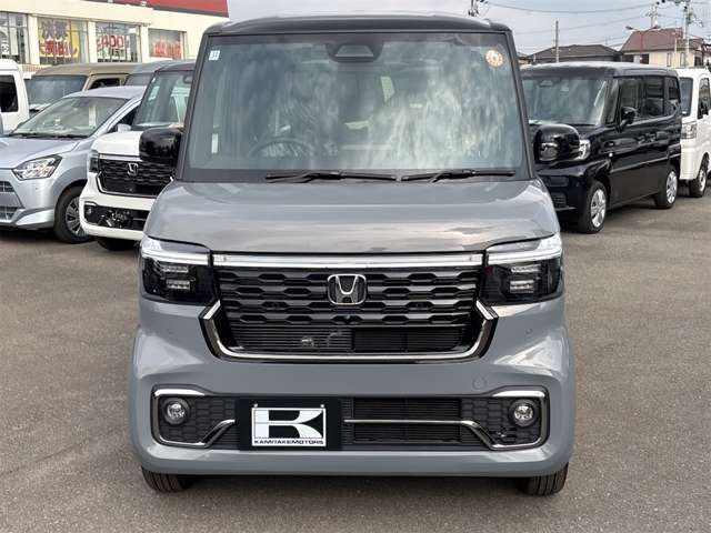 ホンダ Ｎ　ＢＯＸ カスタム ６６０ コーディネートスタイル ２トーン R7年 (近畿) 99