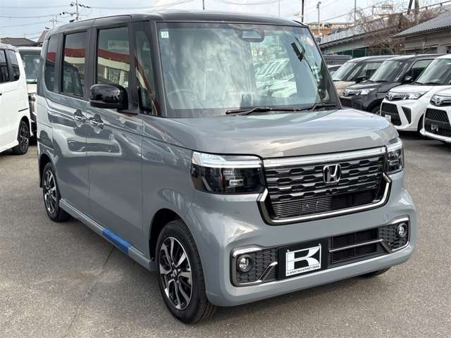 ホンダ Ｎ　ＢＯＸ カスタム ６６０ コーディネートスタイル ２トーン R7年 (近畿) 99