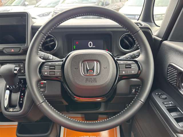 ホンダ Ｎ　ＢＯＸ カスタム ６６０ コーディネートスタイル ２トーン R7年 (近畿) 99