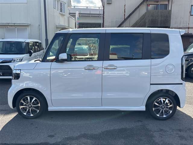 ホンダ Ｎ　ＢＯＸ カスタム ６６０ R7年 (近畿) 99