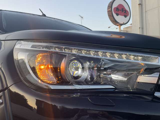 トヨタ ハイラックス ２．４ Ｚ ディーゼルターボ ４ＷＤ R1年 (甲信越・北陸) 99