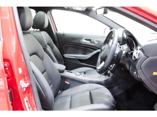 メルセデスベンツ ＧＬＡクラス ＧＬＡ２２０ ４マチック ４ＷＤ H30年 (関東) 99