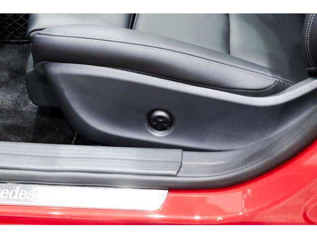 メルセデスベンツ ＧＬＡクラス ＧＬＡ２２０ ４マチック ４ＷＤ H30年 (関東) 99
