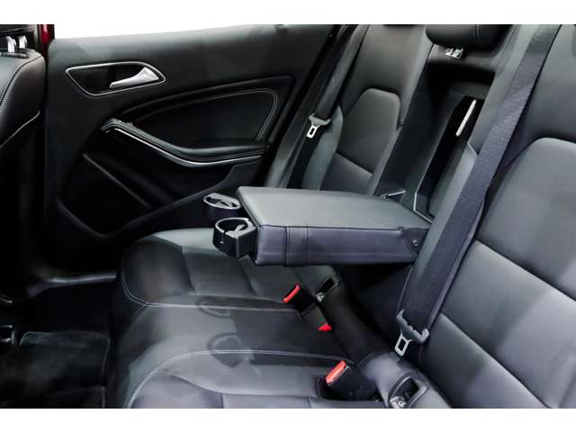 メルセデスベンツ ＧＬＡクラス ＧＬＡ２２０ ４マチック ４ＷＤ H30年 (関東) 99