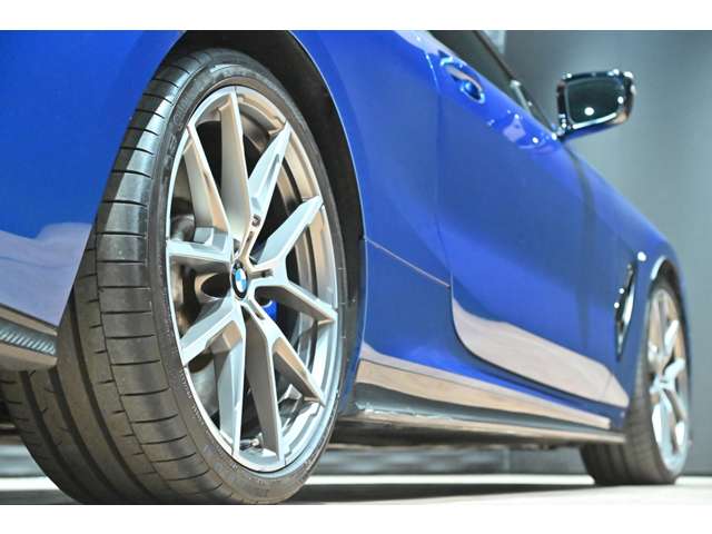 ＢＭＷ ８シリーズ Ｍ８５０Ｉ Ｘドライブ ４ＷＤ R1年 (関東) 99