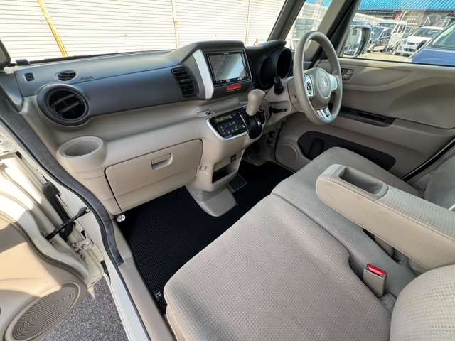 ホンダ Ｎ　ＢＯＸ ６６０ Ｇ Ｌパッケージ H27年 (近畿) 99