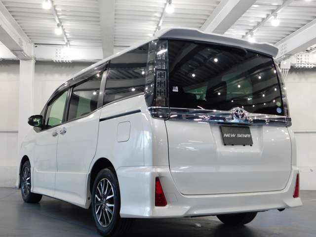トヨタ ヴォクシー ２．０ ＺＳ 煌 H27年 (近畿) 99