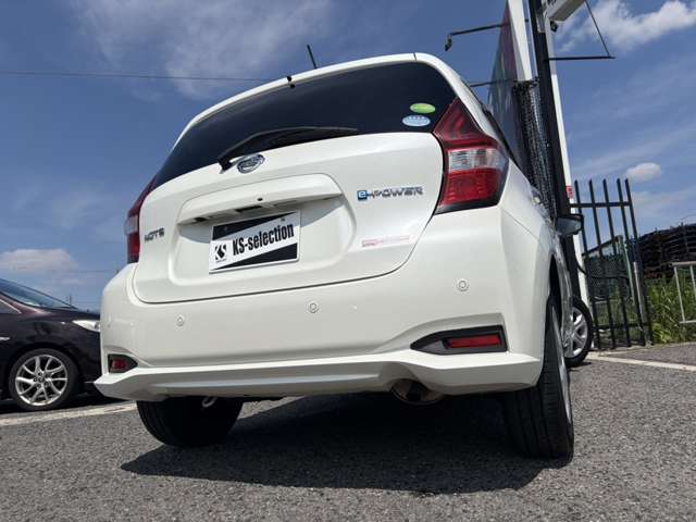日産 ノート １．２ Ｅ－ＰＯＷＥＲ Ｘ H29年 (近畿) 99