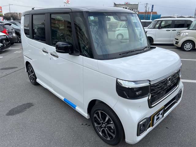 ホンダ Ｎ　ＢＯＸ カスタム ６６０ コーディネートスタイル モノトーン R7年 (近畿) 99