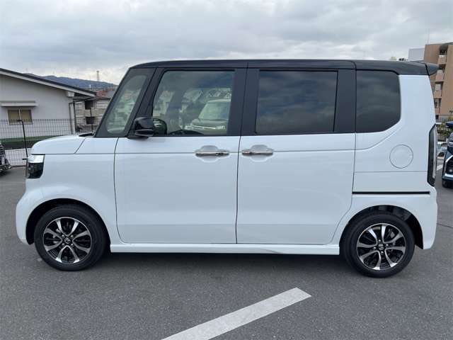 ホンダ Ｎ　ＢＯＸ カスタム ６６０ コーディネートスタイル モノトーン R7年 (近畿) 99