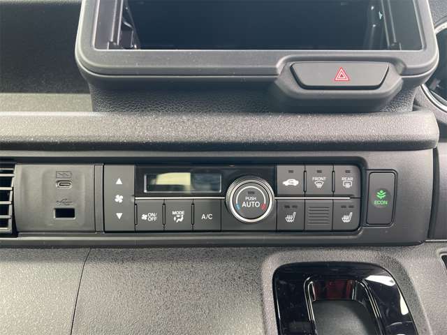 ホンダ Ｎ　ＢＯＸ カスタム ６６０ R7年 (近畿) 99