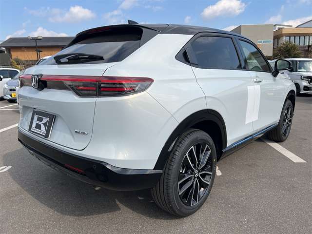 ホンダ ヴェゼル １．５ Ｅ：ＨＥＶ Ｚ プレイパッケージ R8年 (近畿) 99