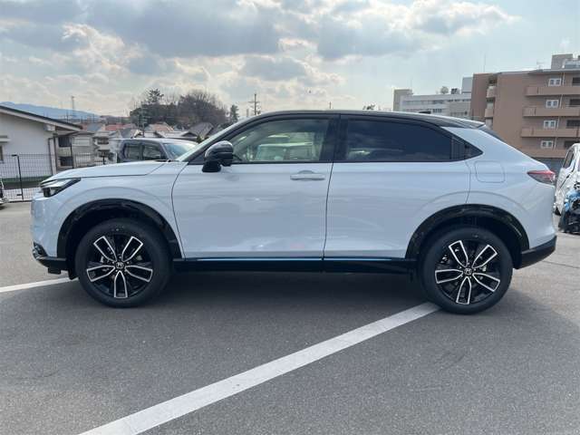 ホンダ ヴェゼル １．５ Ｅ：ＨＥＶ Ｚ プレイパッケージ R8年 (近畿) 99