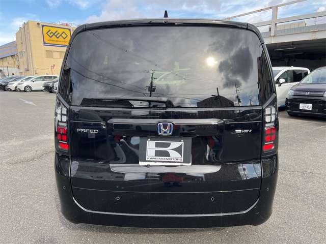 ホンダ フリード　ハイブリッド １．５ Ｅ：ＨＥＶ エアー ＥＸ R7年 (近畿) 99
