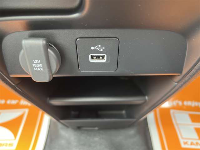 ホンダ フリード　ハイブリッド １．５ Ｅ：ＨＥＶ エアー ＥＸ R7年 (近畿) 99