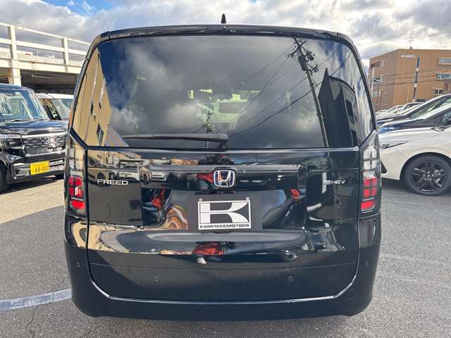 ホンダ フリード　ハイブリッド １．５ Ｅ：ＨＥＶ エアー ＥＸ R7年 (近畿) 99