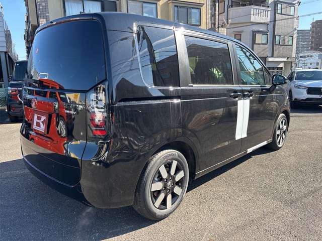 ホンダ フリード　ハイブリッド １．５ Ｅ：ＨＥＶ エアー ＥＸ R7年 (近畿) 99