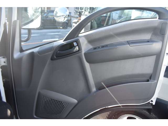 いすゞ エルフ ３．０ＤＴ H26年 (近畿) 99