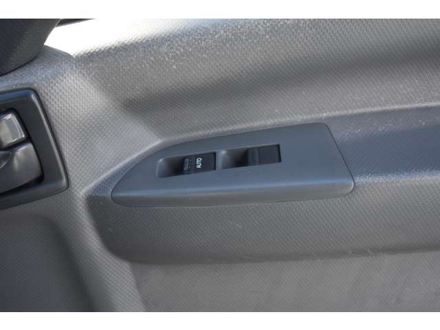 いすゞ エルフ ３．０ＤＴ H26年 (近畿) 99
