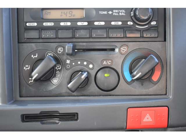 いすゞ エルフ ３．０ＤＴ H26年 (近畿) 99