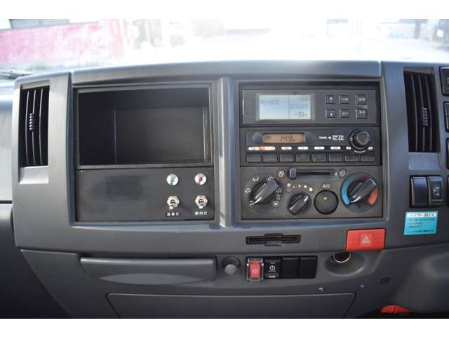 いすゞ エルフ ３．０ＤＴ H26年 (近畿) 99
